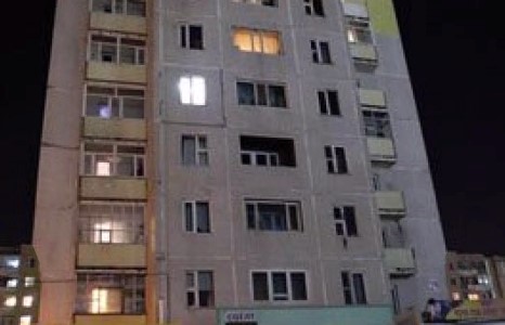 Найз охидууд гэрээслэл үлдээгээд, хамтдаа амиа хорложээ