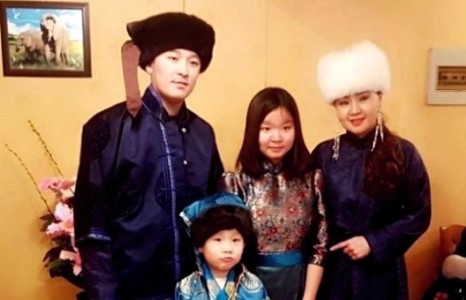 Олны танил эрхмүүдийн сар шинийн гангараа /фото/