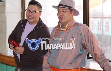 Э.Бадар-Ууган, “Алтан Дорнод Монгол” группийн захирал Т.Ариунболд хамтдаа үндэсний бөхөө дэмжлээ