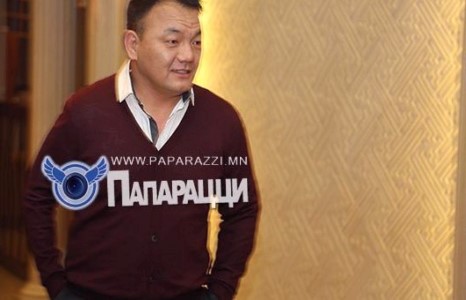  Батсайхан найранд уригдав