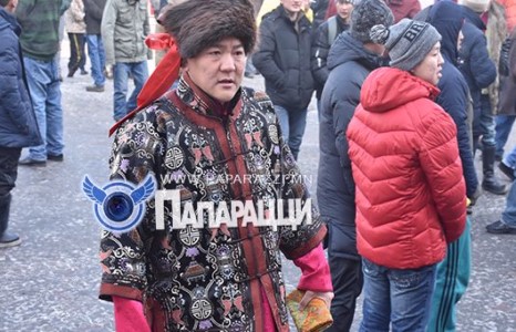 Г.Эрхэмбаяр бөхчүүдээ дэргэдээс нь дэмжив