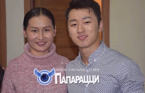 Баярцэнгэлийн хайртай бүсгүй