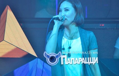 Эгшиглэн эргэж ирэв