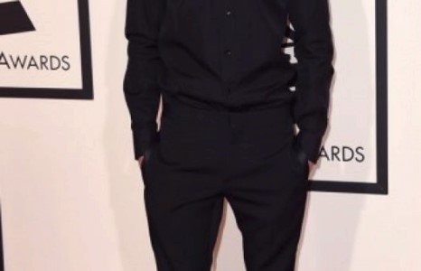 Грэмми авардсын улаан хивсний ёслол боллоо