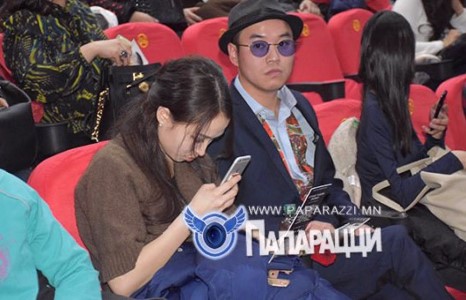 Б.Чингүүн ганц бие хэвээрээ юу