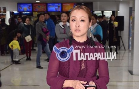 Мakeup-artist Шүрээгийн “нил ягаан” гоёл