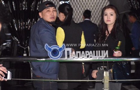 Хөл хүнд Ариука найз залуугийнхаа хамт март тэмдэглэлээ