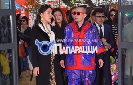  Амараагийн содон торгон гоёл