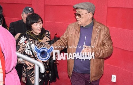  Ш.Гүрбазар гэргийн хамт