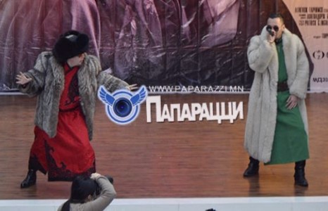  Ах дүү Амараагийн “ижилсэл”