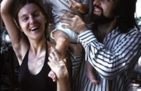 Леонардо ДиКаприогийн ээжийн ”юуны” үс Америкийн цахим ертөнцөд шуугиан тарьжээ