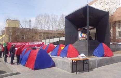 Монголоо аврах хөдөлгөөний хийх жагсаалыг Цагдаагийн байгууллагаас саатуулахыг оролджээ /видео/