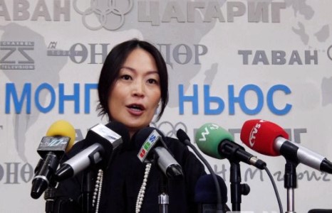 П.Анужин: ”Монгол тулгатны 100 эрхэм” нэвтрүүлгийг ТҮР ЗОГСООЖ БАЙНА