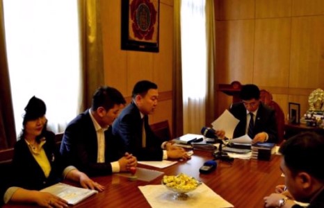 1000 багшийн санал санаачилгыг МАН-ын бүлэгт уламжиллаа