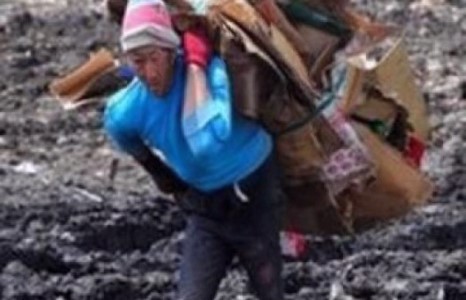 Иргэдийг ядуу болгож сонгуулийн саналыг худалдан авах гэсэн ядмагхан оролдлого