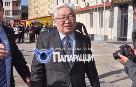 Хотын даргыг сандаргасан “нэгжлэг”