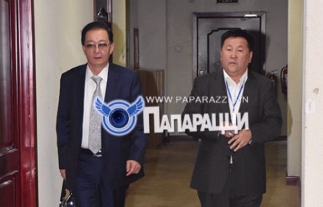 Эр хүн туг ч барина тугал ч хариулна