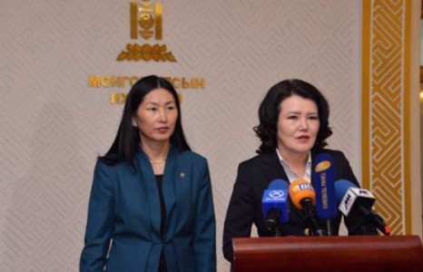 Л.Эрдэнэчимэг, Ц.Оюунгэрэл нар сэтгүүлчдэд мэдээлэл хийлээ