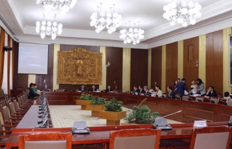 АТГ-ын даргын асуудлаар Ардчилсан нам завсарлага авлаа