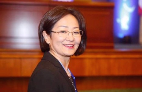 Тойргоосоо урвасан М.Батчимэг Сүхбаатар дүүрэгт гарч чадах бол уу