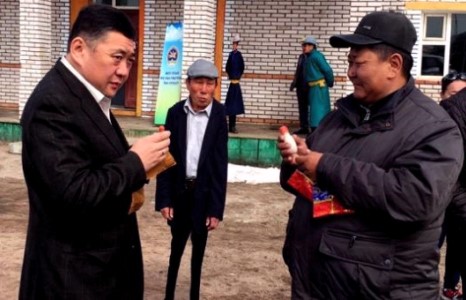 М.Энхболд:Төрийн албыг завхруулж, хууль дүрэм зөрчихдөө эрх баригчид гаршиж байна