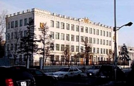 Нэгдүгээр сургуулийн захирал ажилдаа ирэлгүй 70 хоножээ