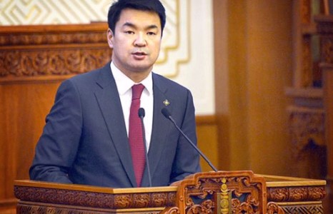 Ерөнхий сайдын мэдээллийг сонсжээ