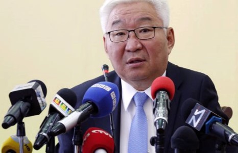 Э.Бат-Үүл Хан-Уул дүүрэгт нэр дэвшинэ