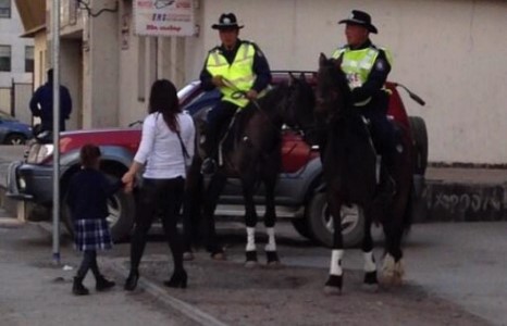 Долоон настай хүүхдүүд бүлэглэн дээрэм хийсэн хэрэг гарлаа