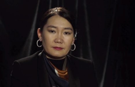 Сэтгүүлч Л.Мөнхбаясгалангийн хилээр гарах эрхийг хаажээ