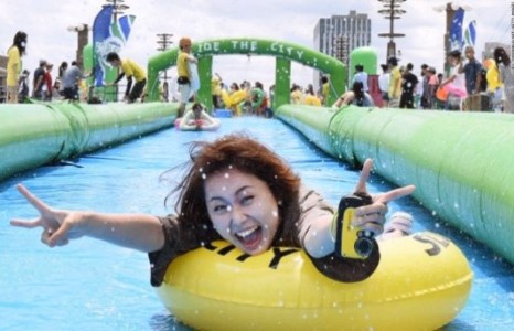 Маргааш 300 метр урт усан гулгуур нээлтээ хийнэ