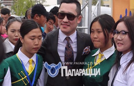 Охидын шүтээн байна гэдэг “гоё оо гоё”