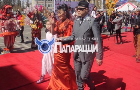 Хувийн амьдралаа нууцхан болсон нь учиртай 