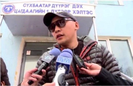 Жүжигчин Б.Амарсайханаас байцаалт авчээ /Бичлэг