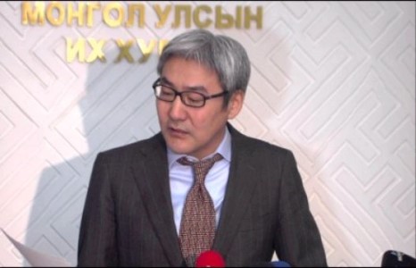 Л.Мөнхбаясгалангийн залилангийн хэрэгт А.Гансүх давхар шалгагдах уу