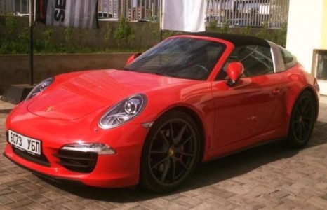 Хагас тэрбумын Porsche хөлөглөсөн монголчууд хямраагүй байна