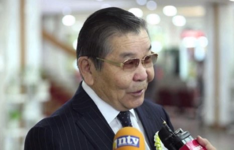 /“Гуч” –хан хоног ч гэсэн “гурилдахгүйгээр” ажиллаарай даа/