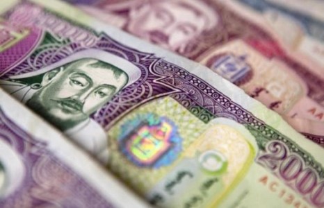 Мөнгө тараасан залуус тайлбар хийжээ