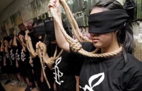 Хятадын залуу сайхан бүсгүйчүүд цаазлуулахын өмнөхөн