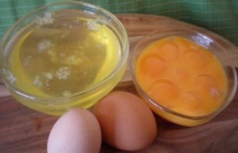 Өндөгний цагаанаар санаанд оромгүй давхраагаа оруулаарай