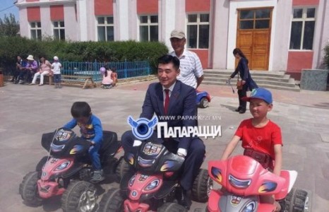 Алиатах гээд балайтах юм аа