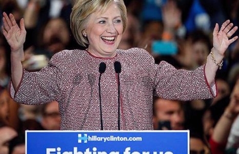 Хиллари Клинтон Ерөнхийлөгч болохоосоо өнгөрөв бололтой 