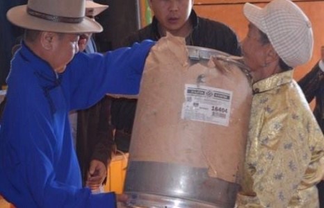 40 бидон хэрэгтэй байж