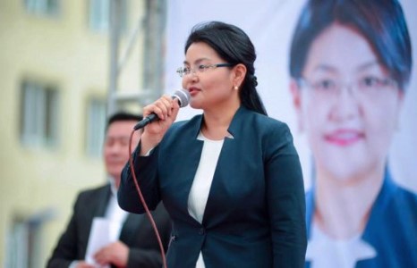 Нэр дэвшигч Б.Ургамалцэцэг сонгуулийн сурталчилгааны нээлтээ хийлээ