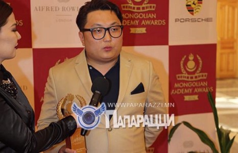 Хөгжмийн ертөнцийн өөр нэгэн өнгө аяс 