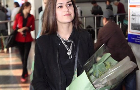 Зөн билэгч Виктория Райдос Монголд ирлээ