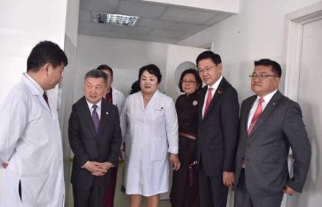 АН-ын дарга З.Энхболд Нэгдсэн эмнэлэгийн үйл ажиллагаатай танилцав