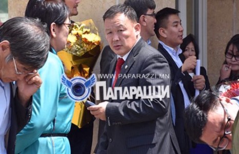 “Сэтгэшгүй” эмнэлгийн С.Хүрэлбаатарын хүсэл биелэх үү 