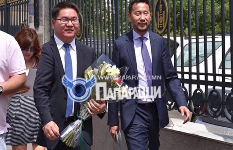 Шоучин “Оймс”баатар 