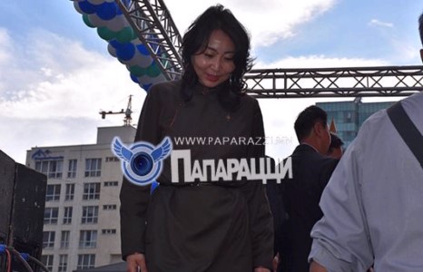 З.Баянсэлэнгэ нэг юм дуулгана шүү 